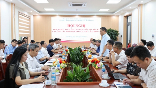 Ban Quản lý các Khu công nghệ cao và khu công nghiệp làm việc với xã Tiến Thắng về công tác phối hợp, hợp tác giữa hai đơn vị