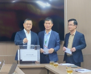 Ban Quản lý các khu công nghệ cao và khu công nghiệp tổ chức Lễ Phát động chương trình ủng hộ Quỹ “Vì người nghèo”.